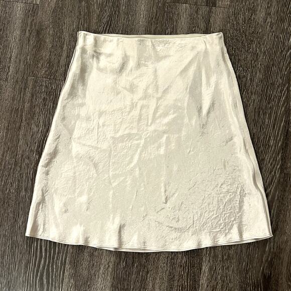 EUC Babaton Slip Satin Mini Skirt Size 8 Champagne Silky A Line Minimalist Skirt - Picture 13 of 15